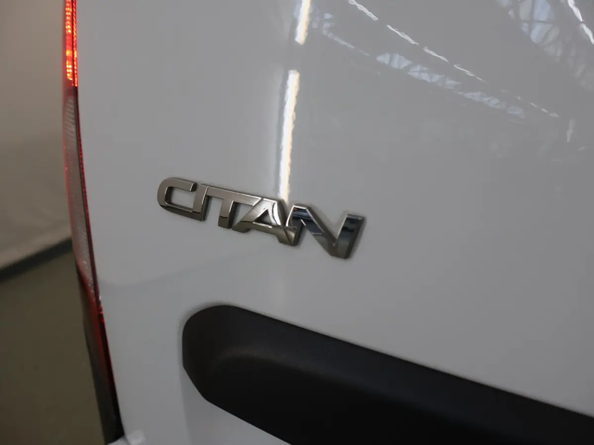 108 CDI | L1 | Pro | Parkeercamera | Navigatie | Cruise Control | Certified