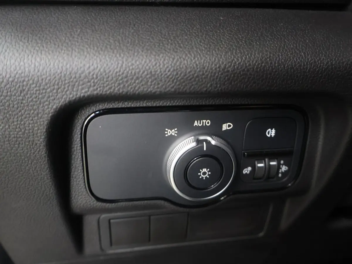 108 CDI | L1 | Pro | Parkeercamera | Navigatie | Cruise Control | Certified