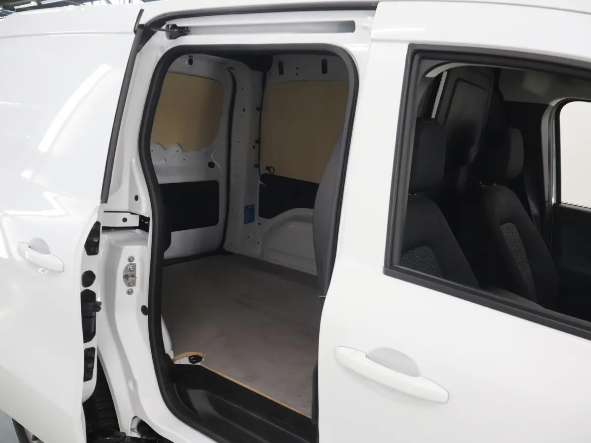108 CDI | L1 | Pro | Parkeercamera | Navigatie | Cruise Control | Certified