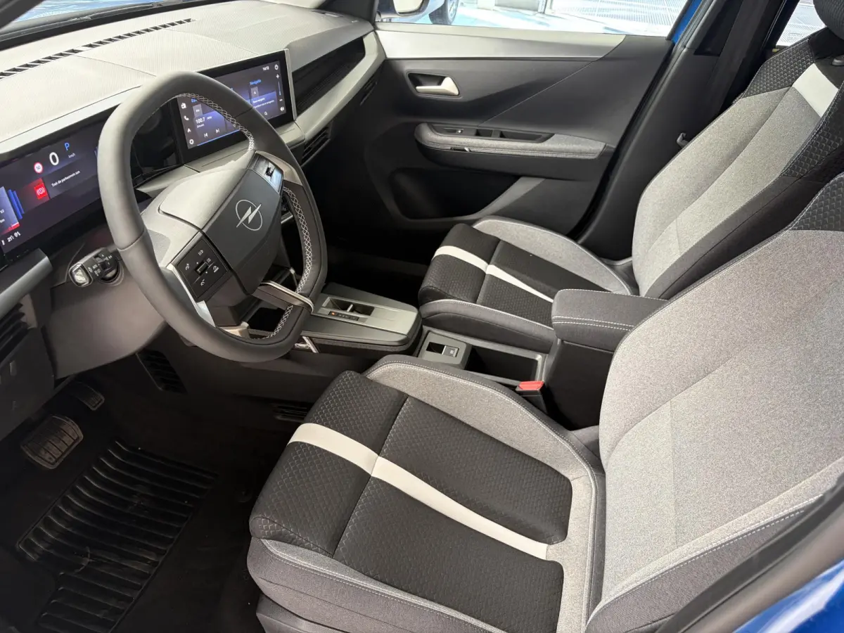 1.2 Turbo Hybrid GS | Navigatie | Stoelverwarming | Camera | Direct rijden!