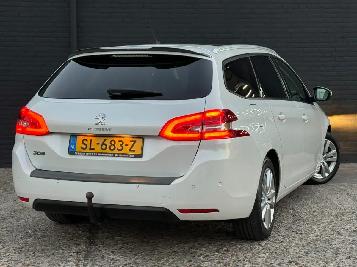 1.6 BlueHDI Blue Lease Executive|PANO|CARPLAY|PDC|TREKHAAK|NWE APK