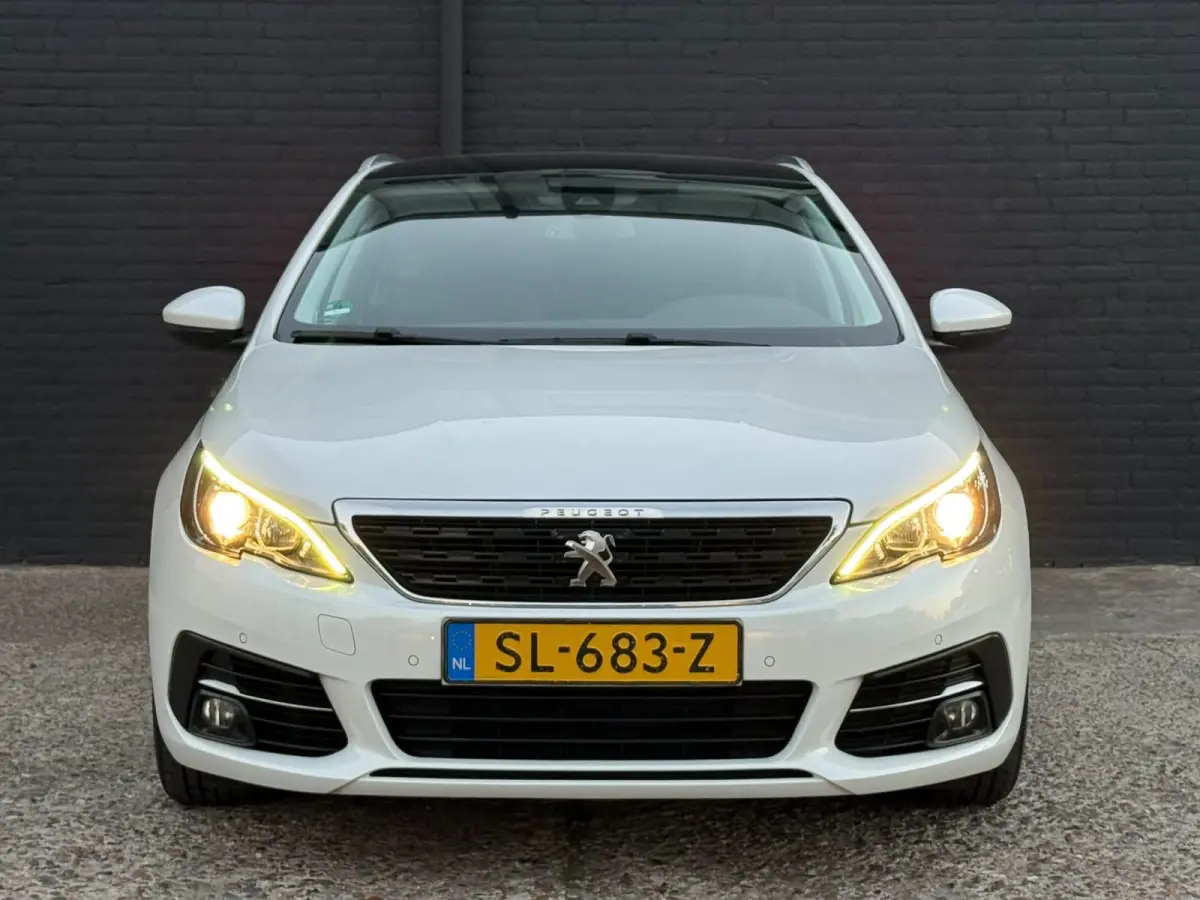 1.6 BlueHDI Blue Lease Executive|PANO|CARPLAY|PDC|TREKHAAK|NWE APK