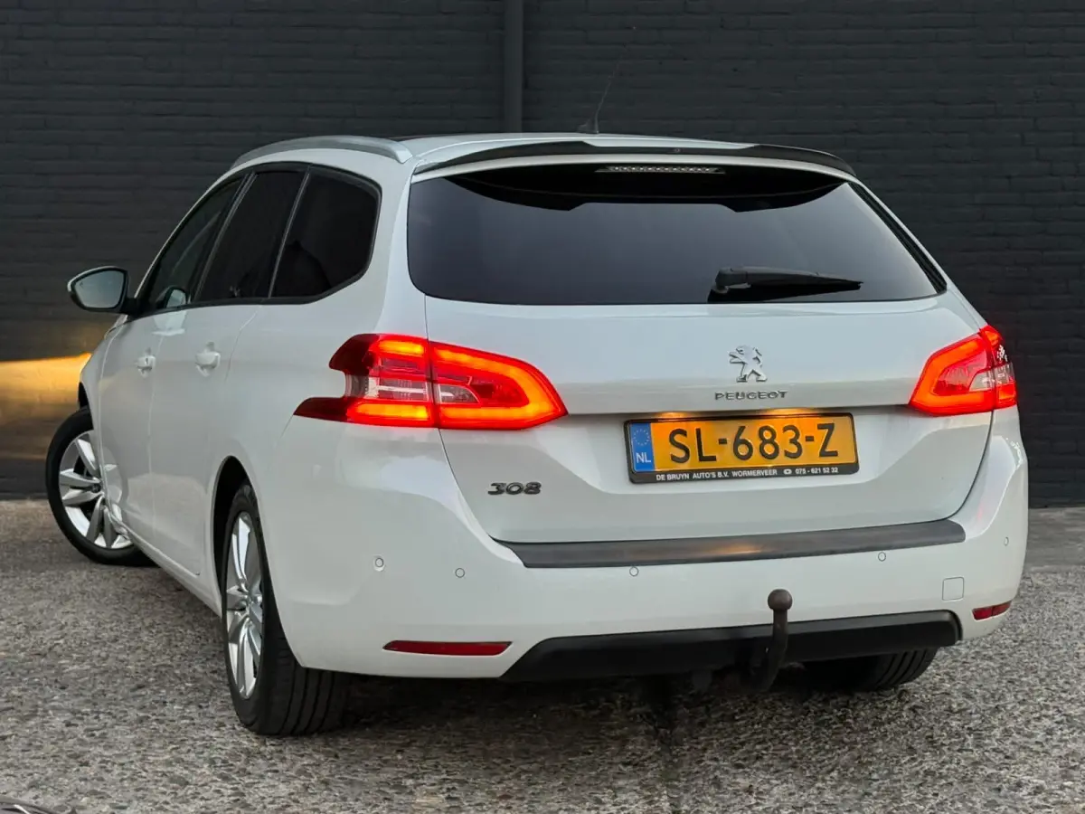 1.6 BlueHDI Blue Lease Executive|PANO|CARPLAY|PDC|TREKHAAK|NWE APK