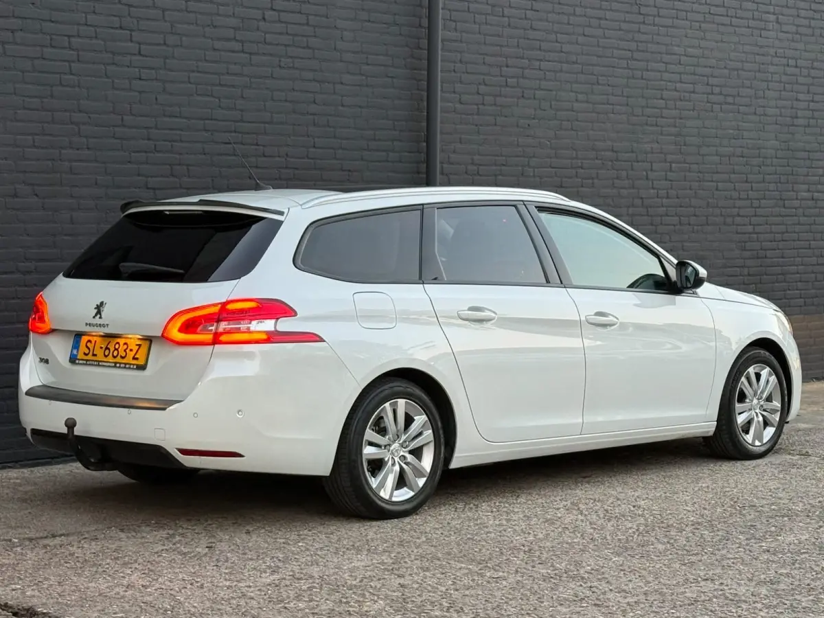 1.6 BlueHDI Blue Lease Executive|PANO|CARPLAY|PDC|TREKHAAK|NWE APK