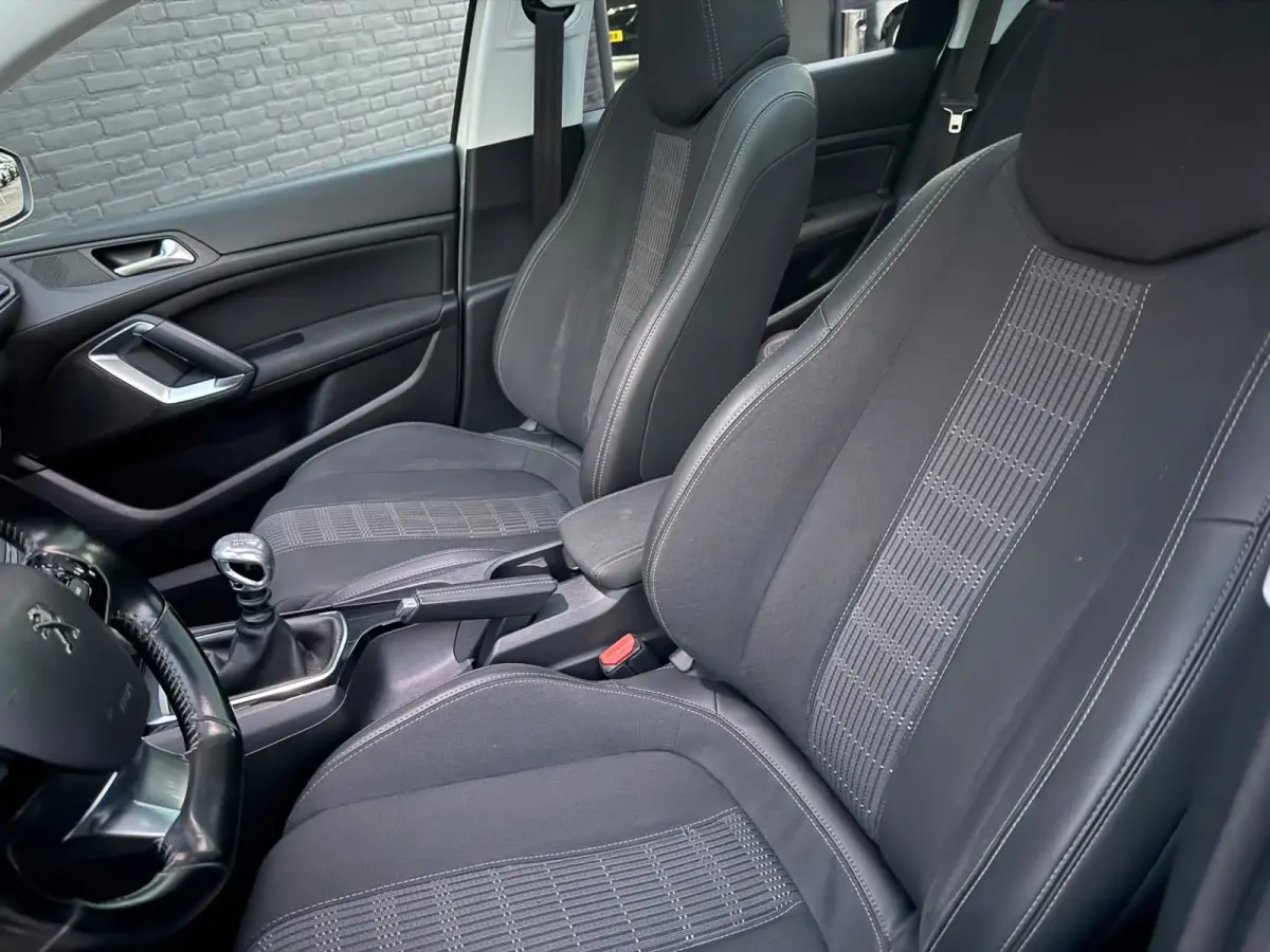 1.6 BlueHDI Blue Lease Executive|PANO|CARPLAY|PDC|TREKHAAK|NWE APK