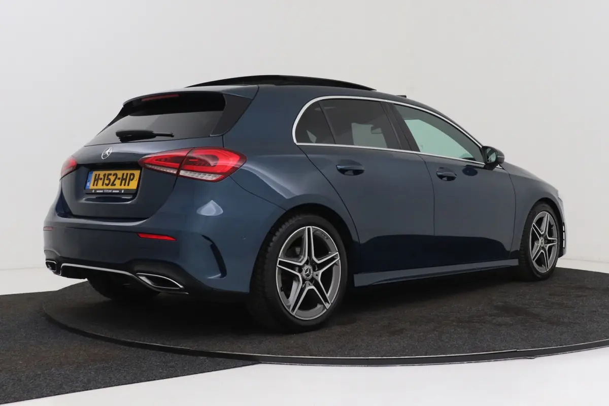 180 Business Solution AMG-Line | Panoramadak | Stoelverwarming | Climate Control | Dealer Ond. | CarPlay |