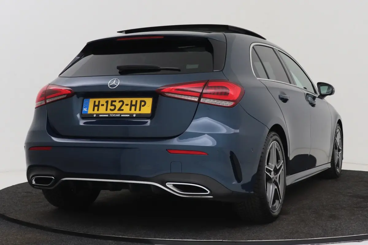 180 Business Solution AMG-Line | Panoramadak | Stoelverwarming | Climate Control | Dealer Ond. | CarPlay |