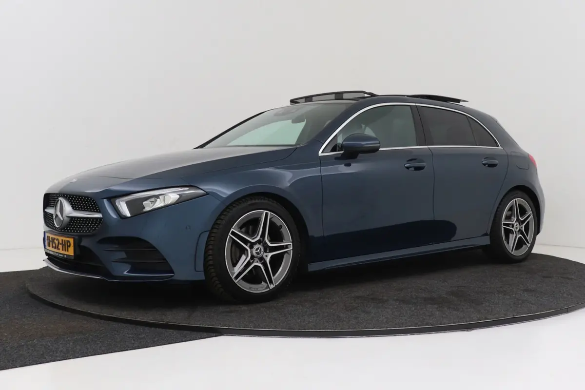 180 Business Solution AMG-Line | Panoramadak | Stoelverwarming | Climate Control | Dealer Ond. | CarPlay |