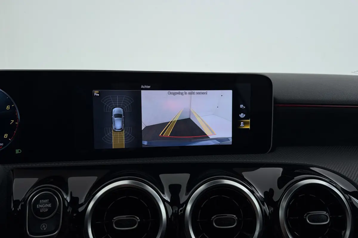 180 Business Solution AMG-Line | Panoramadak | Stoelverwarming | Climate Control | Dealer Ond. | CarPlay |