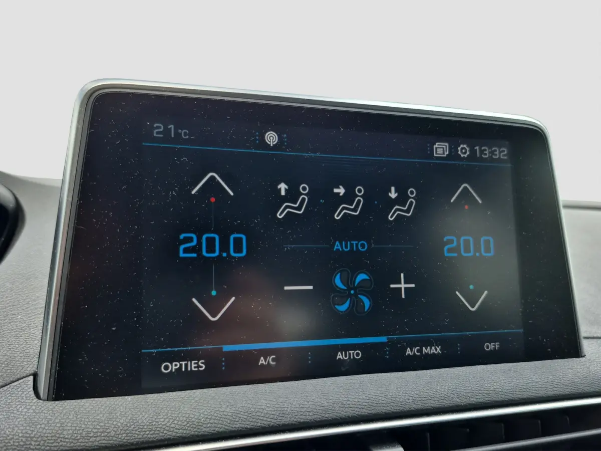 1.2 PureTech Active Full map navigatie | Carplay/android auto | Extra getint glas | Climate control |