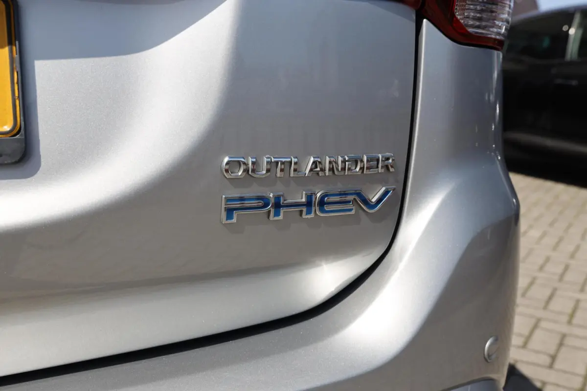 2.4 PHEV Pure+|Camera|Trekhaak|PDC|