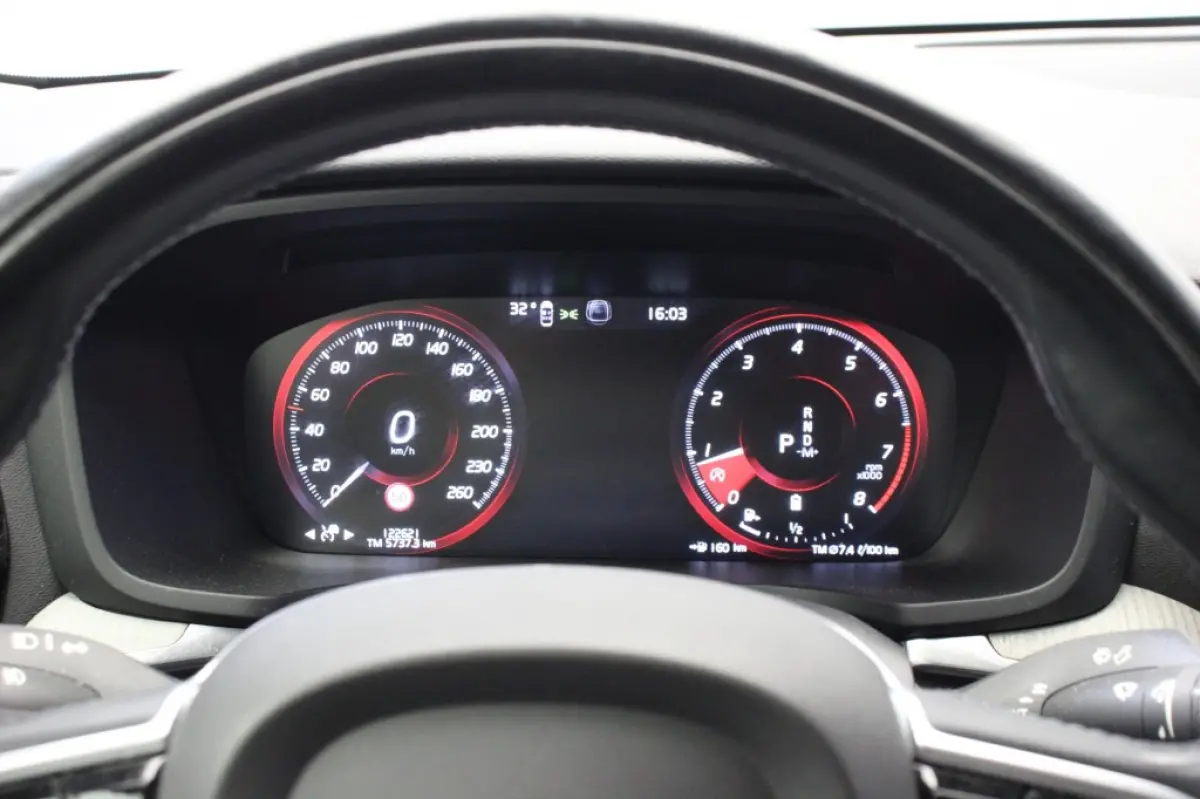 2.0 B3 Inscription Automaat - Carplay, Camera, Leer, Memory, Stoelverw. Afn. Trekhaak