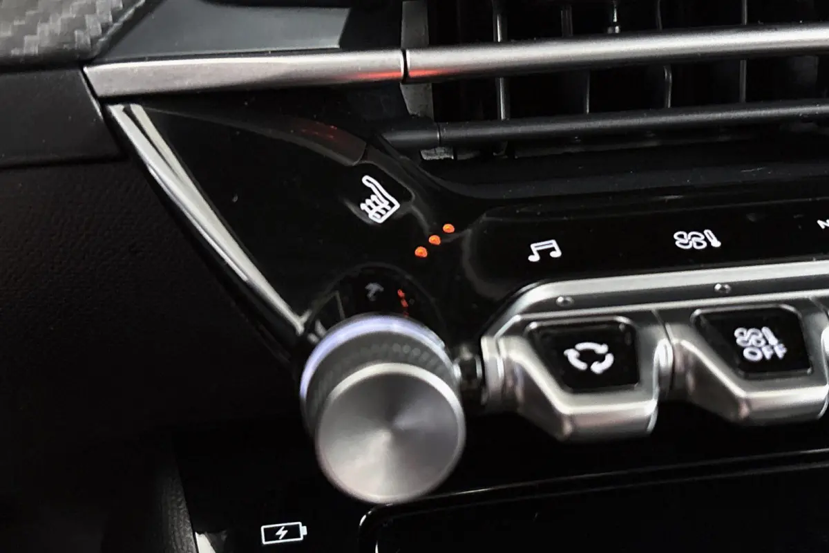 1.2 PureTech Allure Pack Stoelverwarming Keyless Adaptieve Cruise Control Apple CarPlay