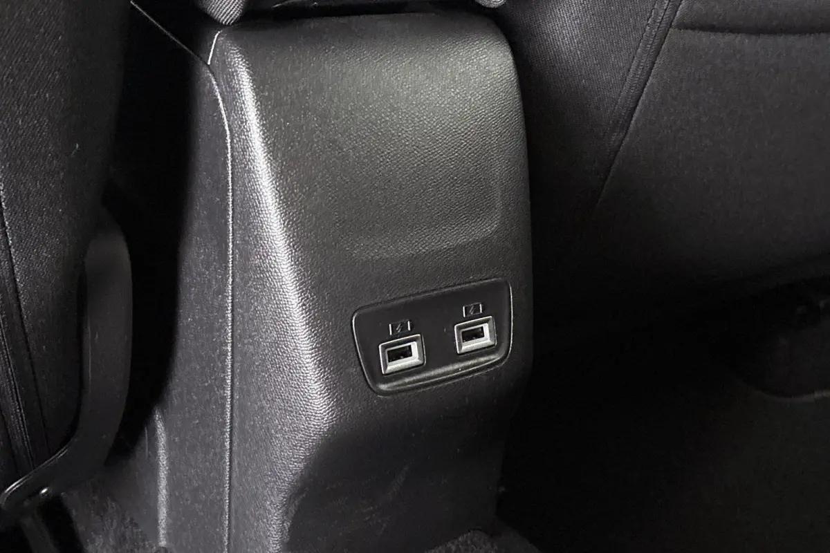 1.2 PureTech Allure Pack Stoelverwarming Keyless Adaptieve Cruise Control Apple CarPlay