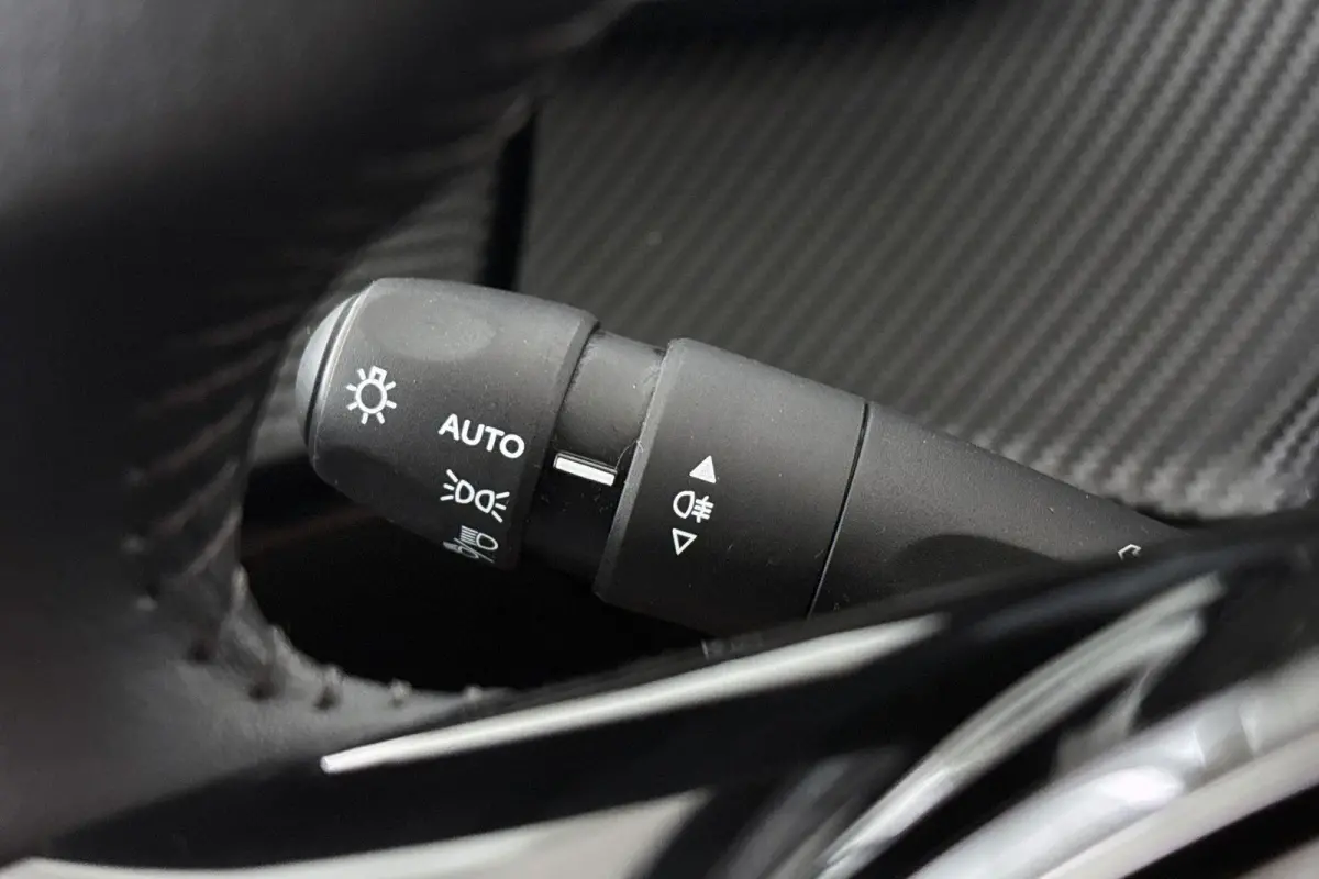 1.2 PureTech Allure Pack Stoelverwarming Keyless Adaptieve Cruise Control Apple CarPlay