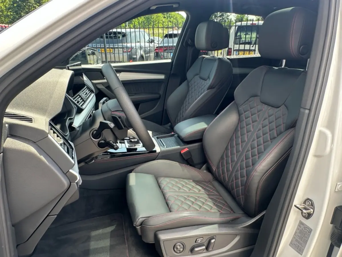 55 TFSI e Competition Quattro S-Line 2025 *BTW *B&O *Pano *Adaptive *21inch *trekhaak