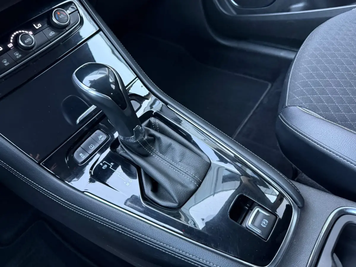 1.2 Turbo Business Executive CARPLAY|NWE DRIEM|AUTOMAAT|AIRCO