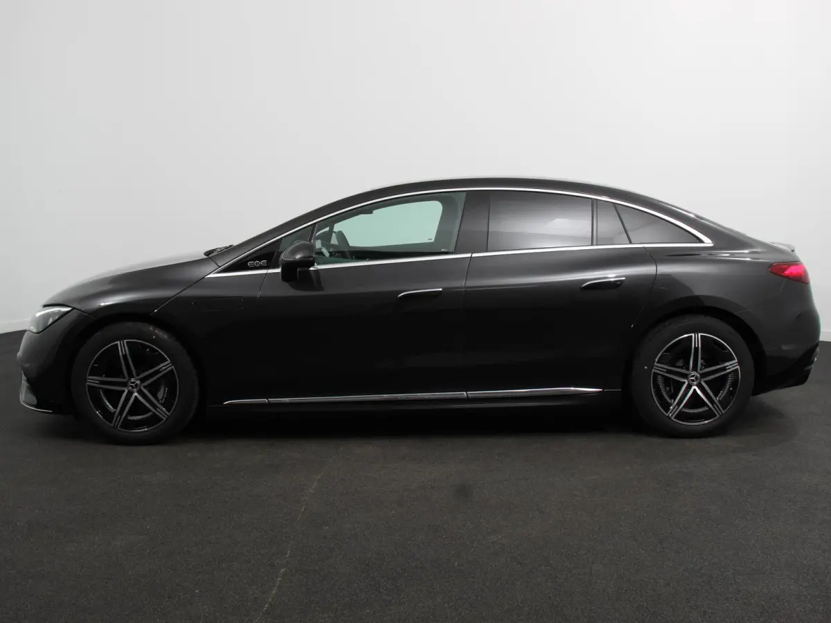 350 AMG Line Edition Advanced Plus 292 kWh Climate control Adaptieve cruise control Parkeersensoren Achteruitrijcamera Sfeerverlichting Stoelverwarming Keyless LED Navigatie