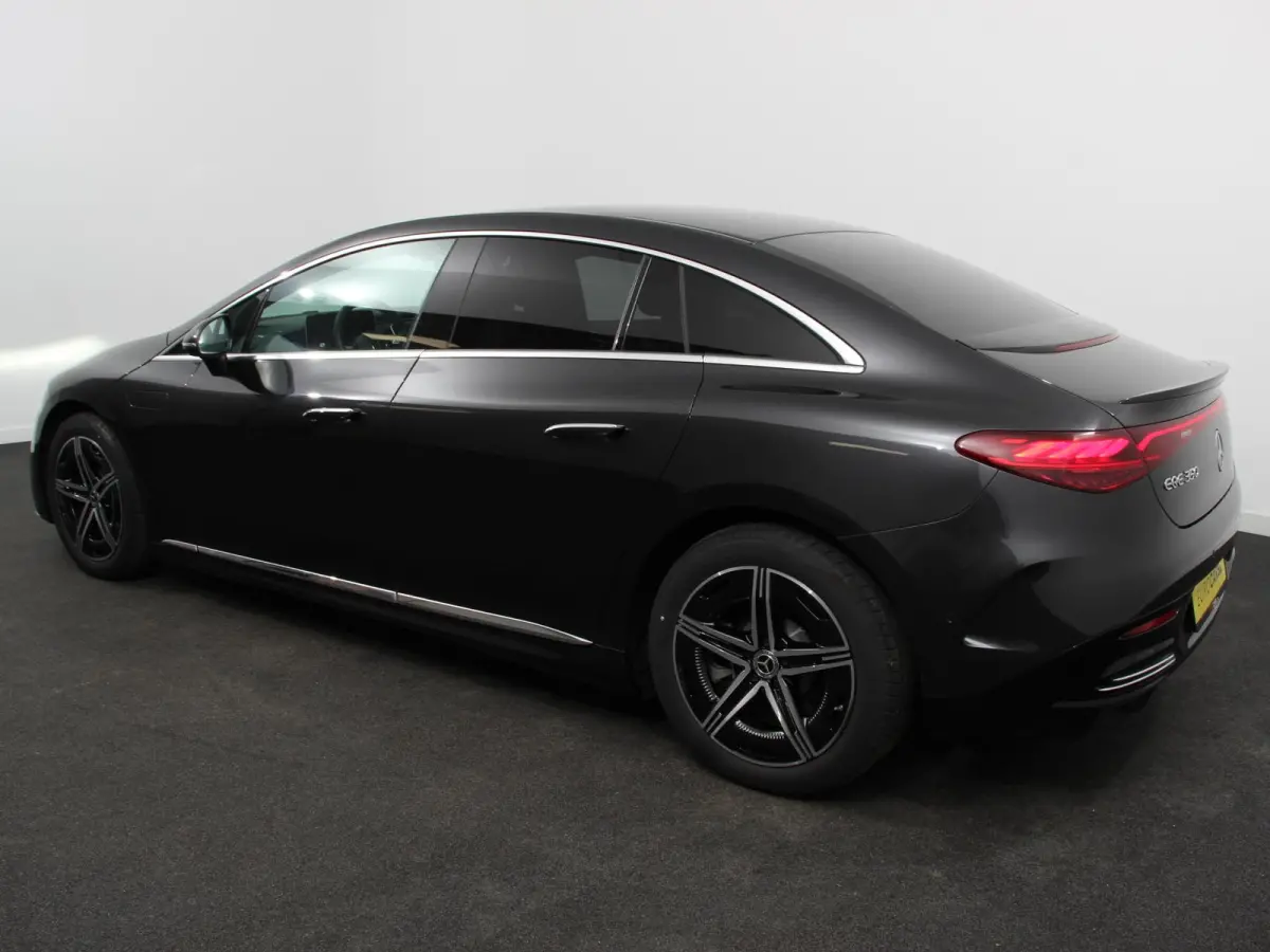 350 AMG Line Edition Advanced Plus 292 kWh Climate control Adaptieve cruise control Parkeersensoren Achteruitrijcamera Sfeerverlichting Stoelverwarming Keyless LED Navigatie