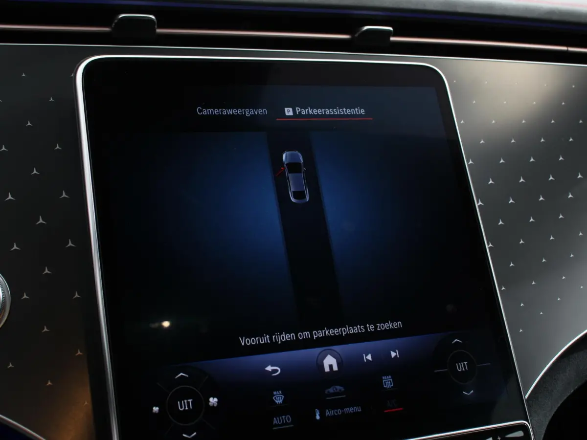 350 AMG Line Edition Advanced Plus 292 kWh Climate control Adaptieve cruise control Parkeersensoren Achteruitrijcamera Sfeerverlichting Stoelverwarming Keyless LED Navigatie