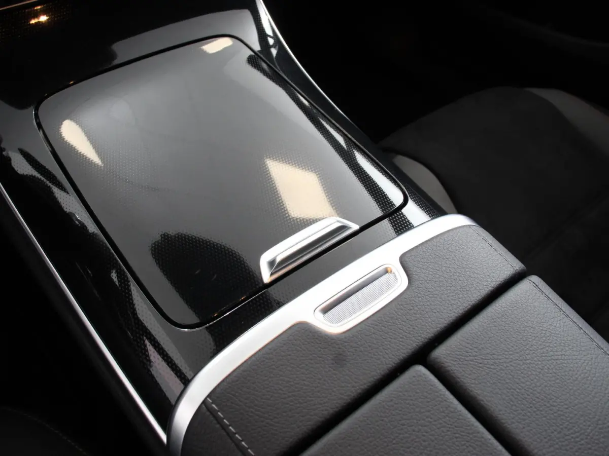 350 AMG Line Edition Advanced Plus 292 kWh Climate control Adaptieve cruise control Parkeersensoren Achteruitrijcamera Sfeerverlichting Stoelverwarming Keyless LED Navigatie