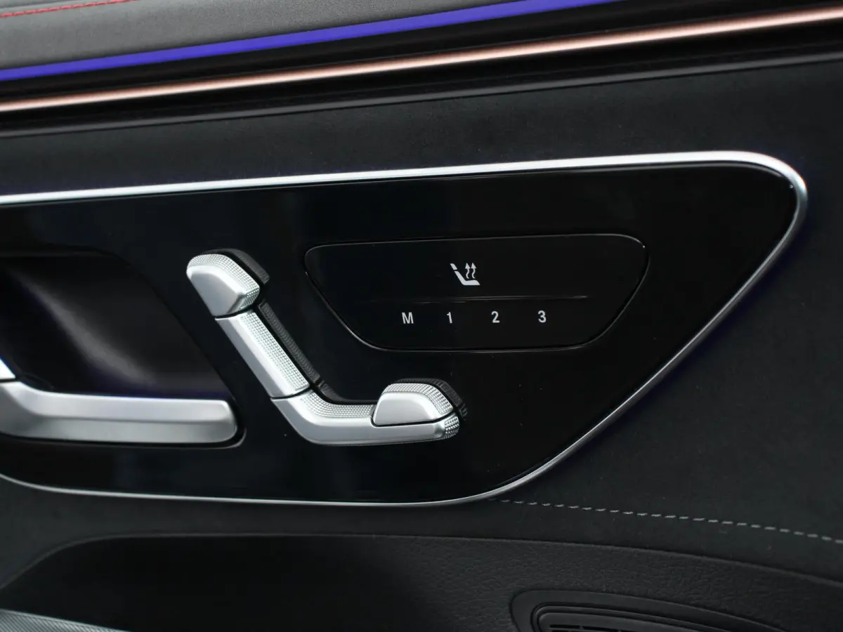 350 AMG Line Edition Advanced Plus 292 kWh Climate control Adaptieve cruise control Parkeersensoren Achteruitrijcamera Sfeerverlichting Stoelverwarming Keyless LED Navigatie