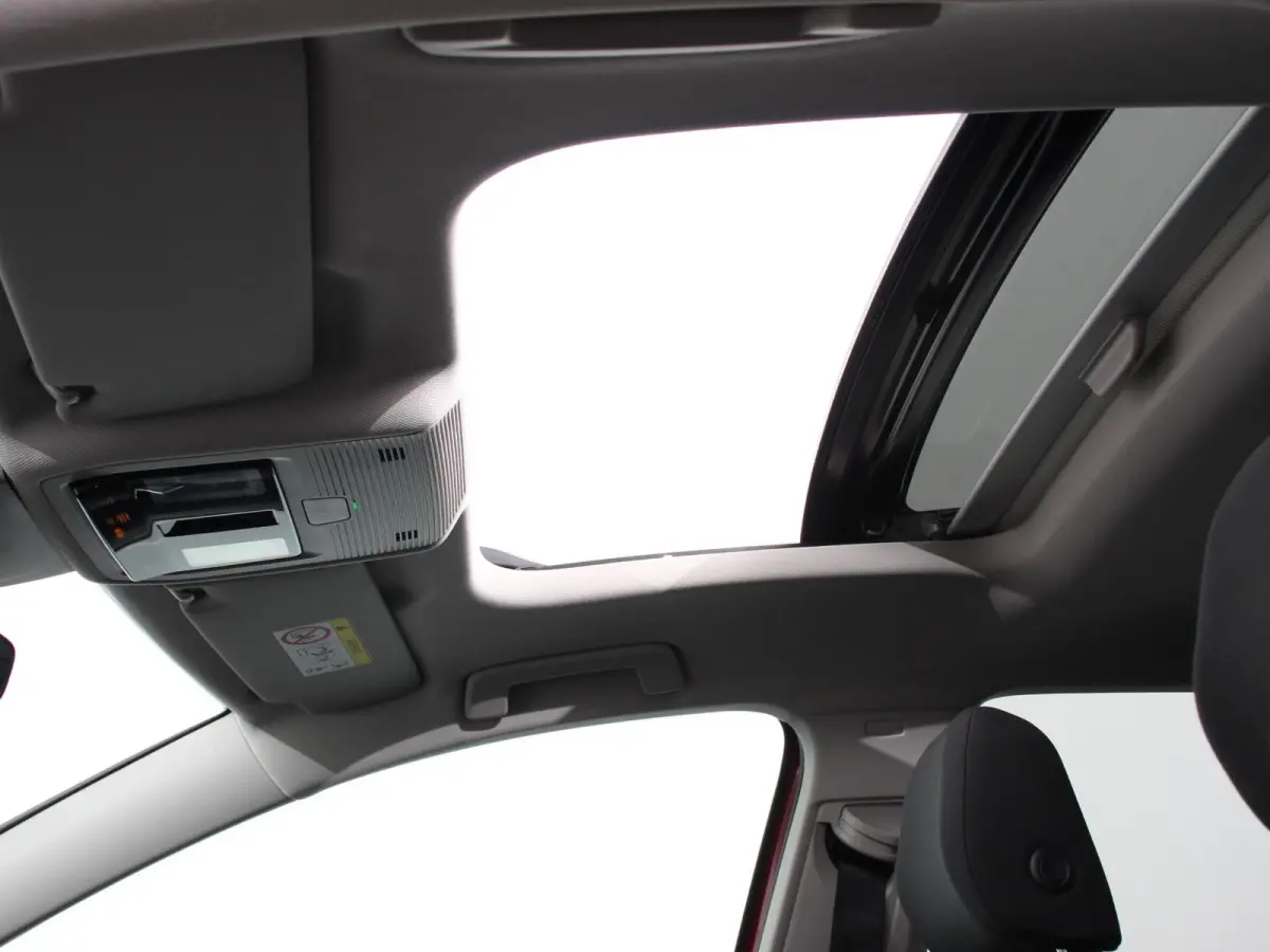 1.0 eTSI 110pk Active Automaat Panorama dak Navigatie Climate Control Adaptive Cruise Control Virtual Cockpit Stoelverwarming Extra Getint Glas