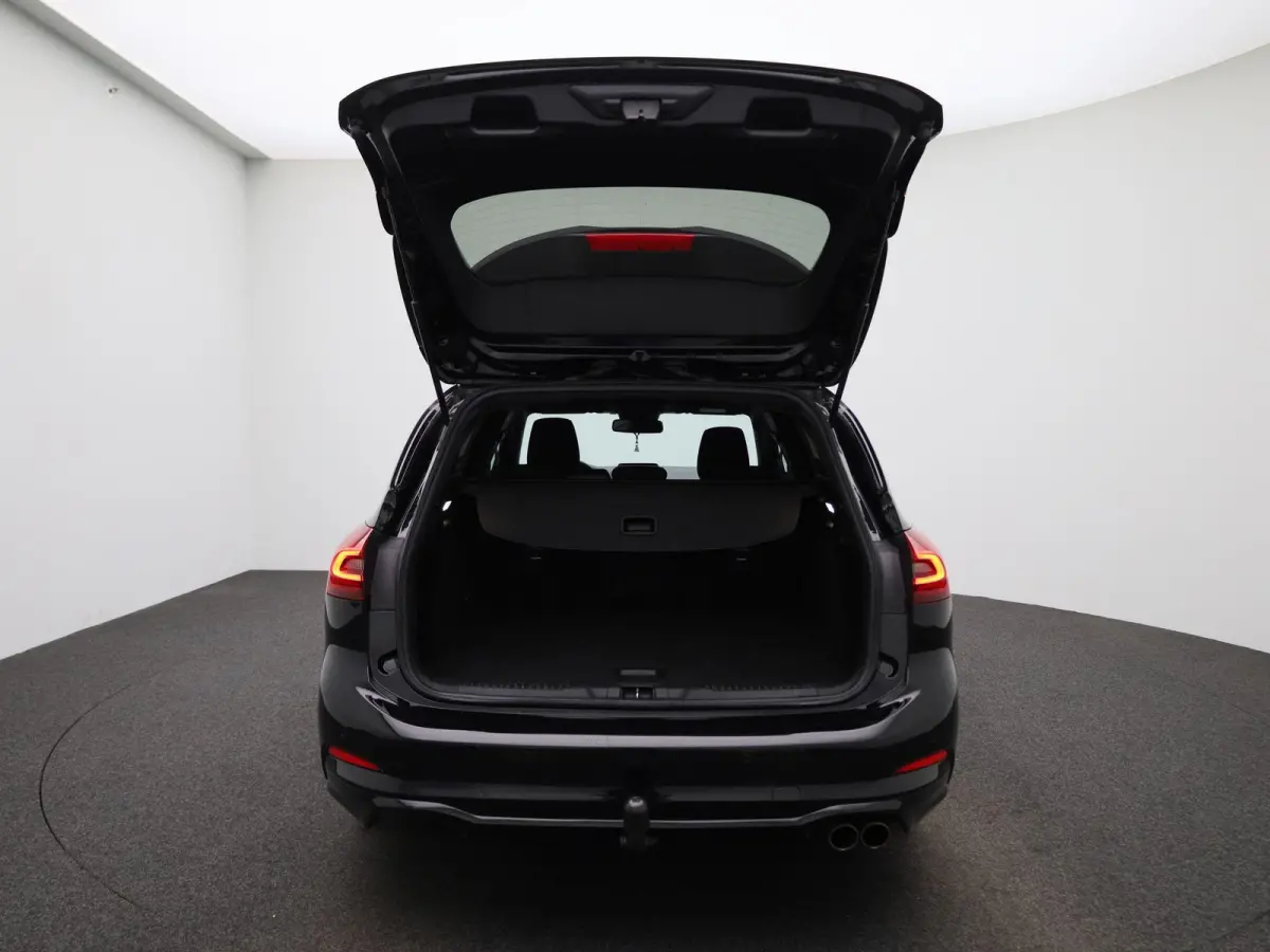 1.0 EcoBoost Hybrid ST Line Style | Trekhaak | Cruise Control | Winter Pack | Full LED | Keyless Entry&Go | Achteruitcamera |