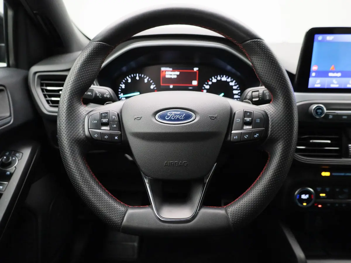 1.0 EcoBoost Hybrid ST Line Style | Trekhaak | Cruise Control | Winter Pack | Full LED | Keyless Entry&Go | Achteruitcamera |