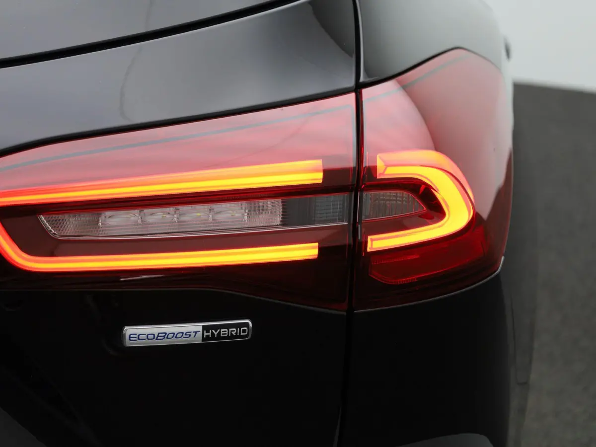 1.0 EcoBoost Hybrid ST Line Style | Trekhaak | Cruise Control | Winter Pack | Full LED | Keyless Entry&Go | Achteruitcamera |