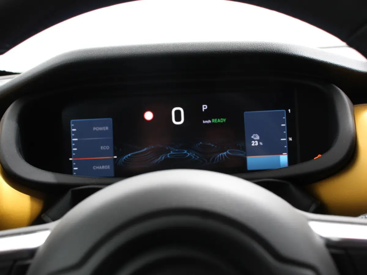 Summit 54 kWh SOH 96,5 % Camera Lichtmetalen Velgen 18" Navigatie Apple Carplay/ Android Auto Sfeerverlichting Parkeersensor achter Cruise Control Stoelverwarming Full LED Virtual Cockpit Cl