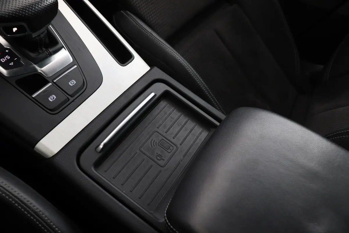 2.0 TFSI quattro Sport Line S-Line | Trekhaak | Org NL | Digital Cockpit | CarPlay | Camera | Stoelverwarming | Blind Spot