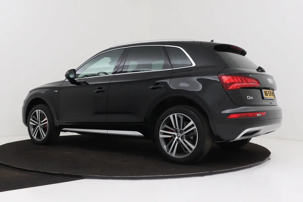 2.0 TFSI quattro Sport Line S-Line | Trekhaak | Org NL | Digital Cockpit | CarPlay | Camera | Stoelverwarming | Blind Spot