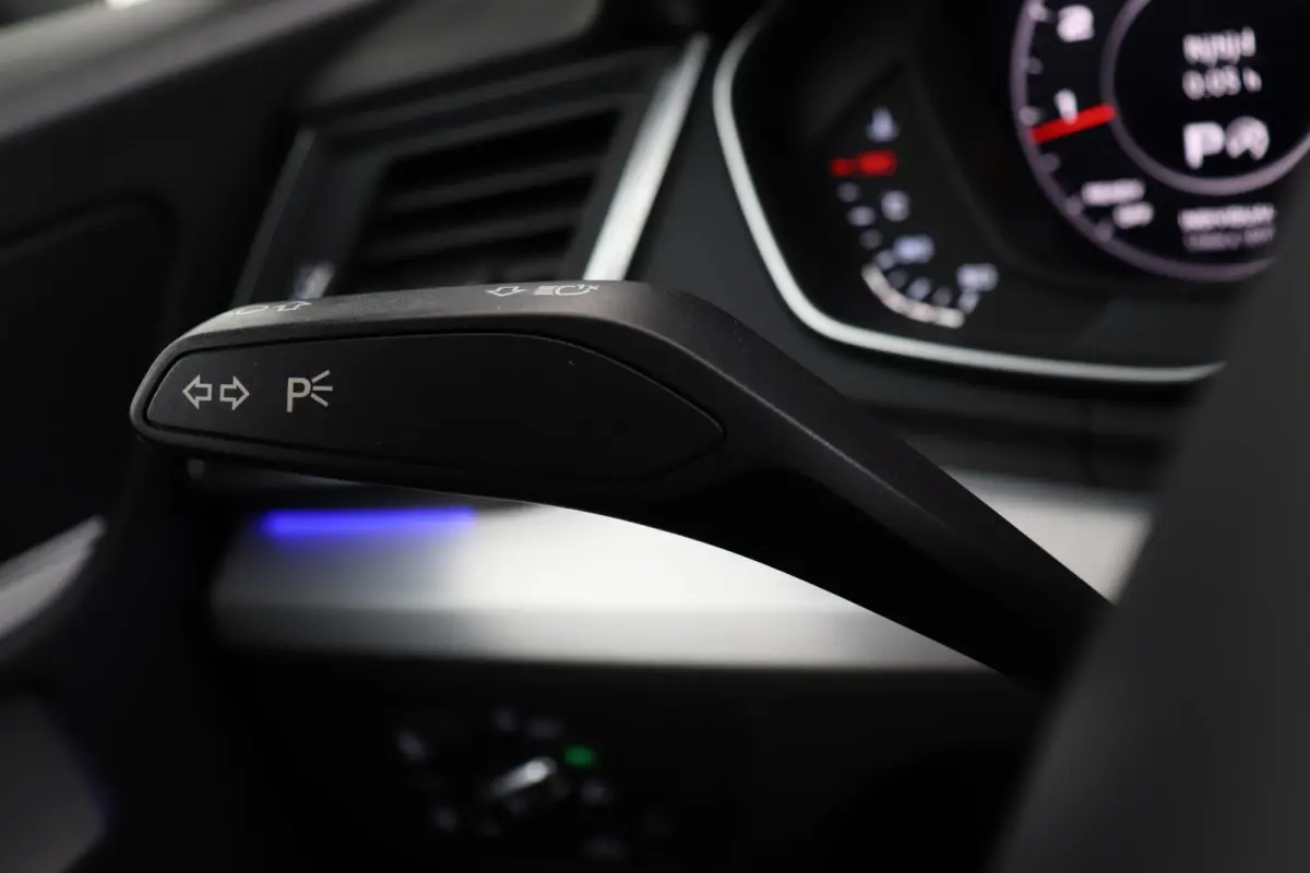 2.0 TFSI quattro Sport Line S-Line | Trekhaak | Org NL | Digital Cockpit | CarPlay | Camera | Stoelverwarming | Blind Spot