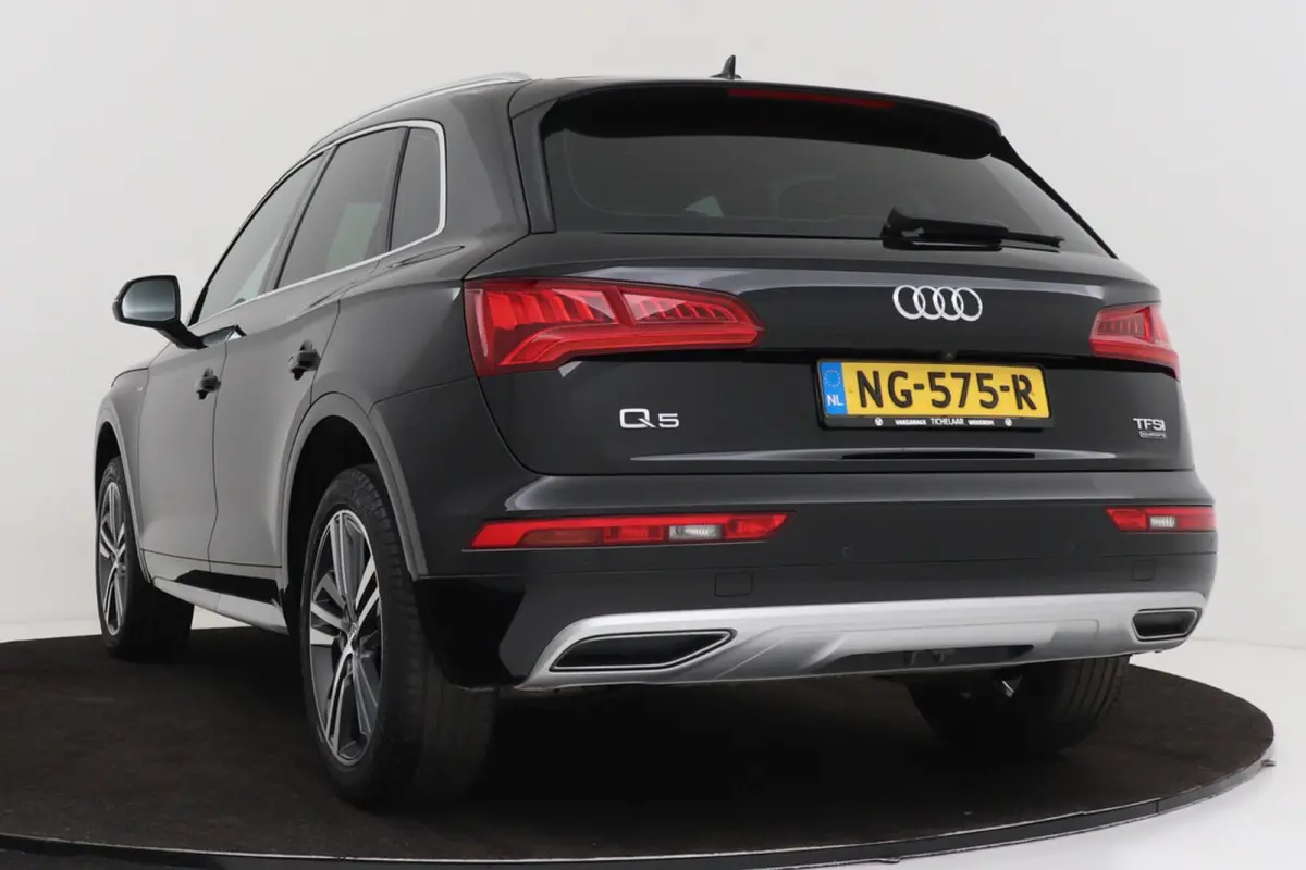 2.0 TFSI quattro Sport Line S-Line | Trekhaak | Org NL | Digital Cockpit | CarPlay | Camera | Stoelverwarming | Blind Spot