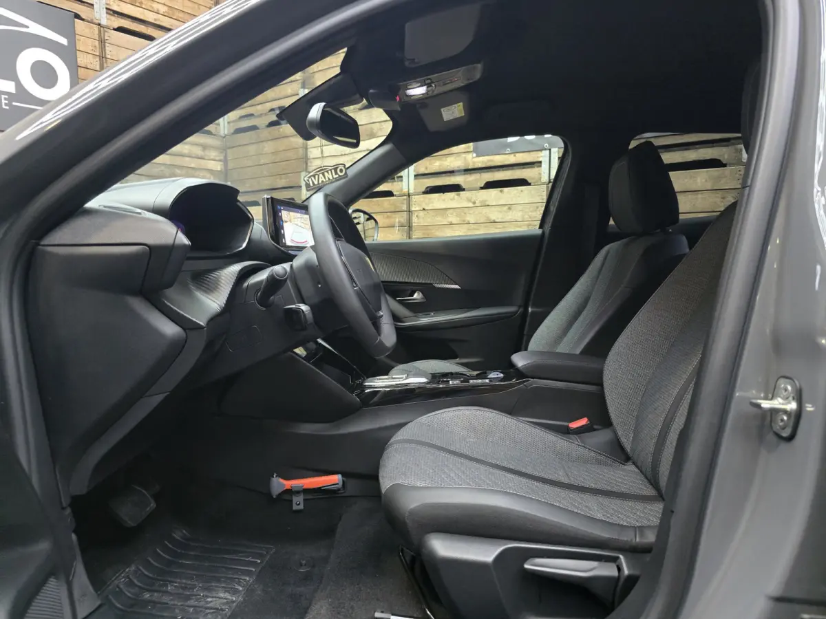 EV Allure Avantage 54 kWh FL Carplay camera cruise pdc 17"LM