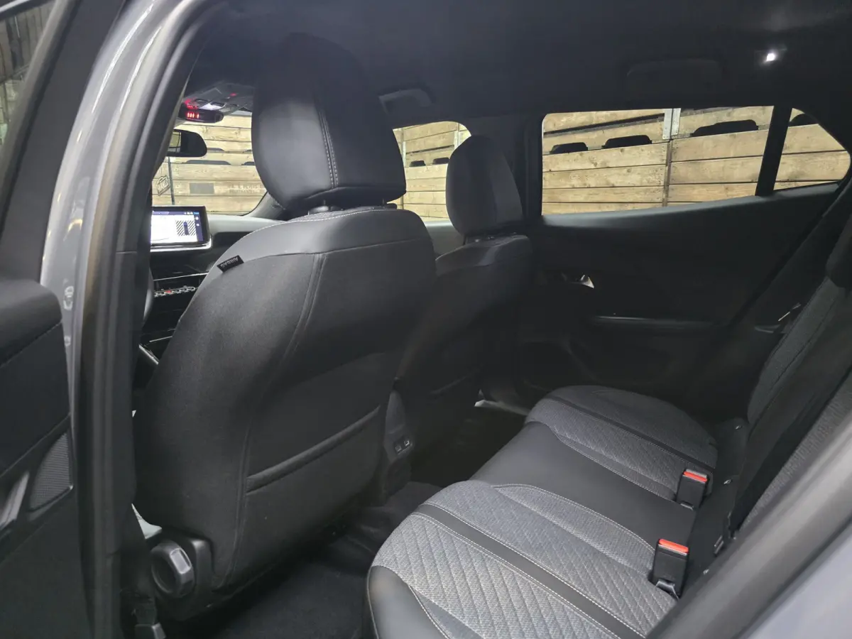 EV Allure Avantage 54 kWh FL Carplay camera cruise pdc 17"LM