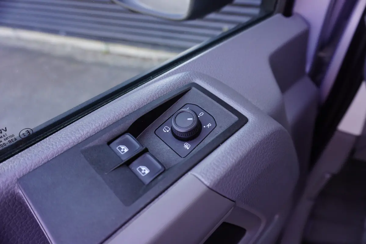 180pk Automaat L3H2/L2H1 Navigatie Apple carplay Airco Stoelverwarming Camera parkeersensoren LED