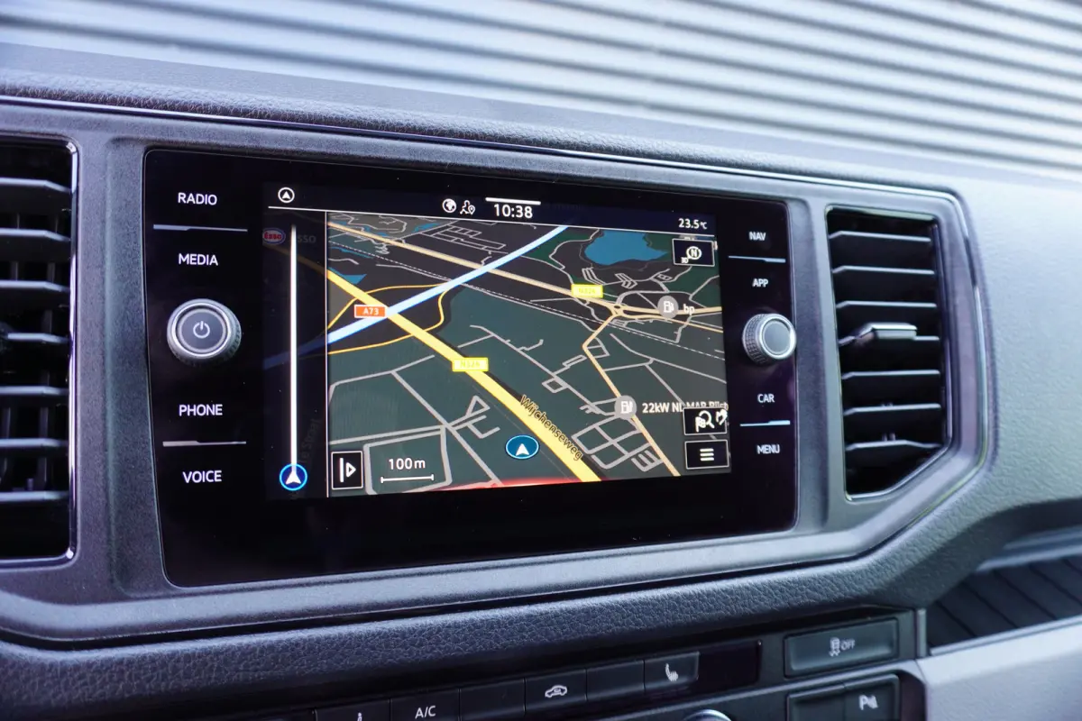 180pk Automaat L3H2/L2H1 Navigatie Apple carplay Airco Stoelverwarming Camera parkeersensoren LED