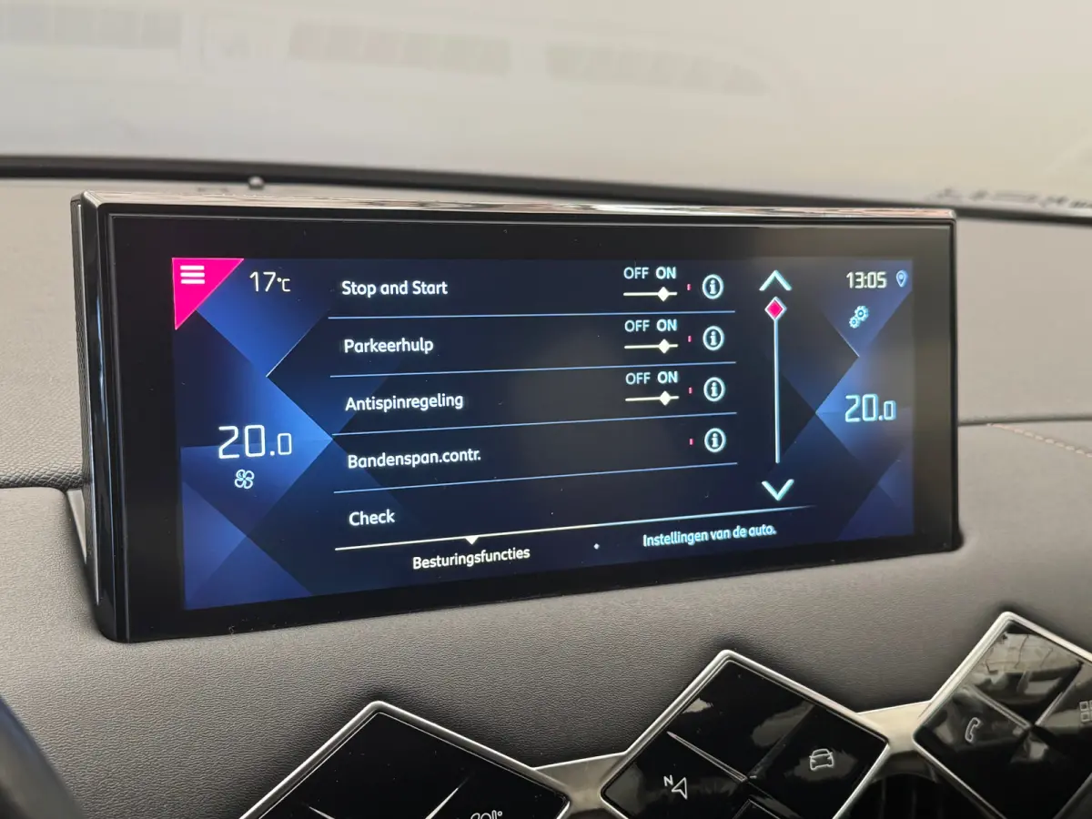 1.2 PureTech Business Camera | Leder\Stof | Navigatie | Clima | Carplay | Parkeersensoren | Cruise | LED | | Achterbank in delen neerklapbaar | Afwijkende dakkleur | Bestuurdersairbag