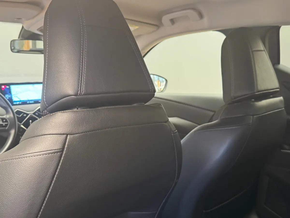 1.2 PureTech Business Camera | Leder\Stof | Navigatie | Clima | Carplay | Parkeersensoren | Cruise | LED | | Achterbank in delen neerklapbaar | Afwijkende dakkleur | Bestuurdersairbag