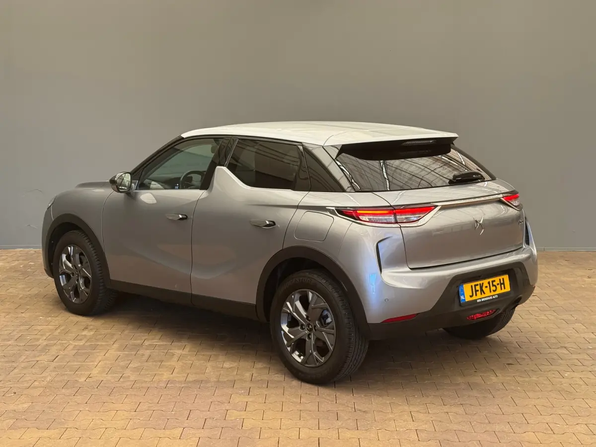 1.2 PureTech Business Camera | Leder\Stof | Navigatie | Clima | Carplay | Parkeersensoren | Cruise | LED | | Achterbank in delen neerklapbaar | Afwijkende dakkleur | Bestuurdersairbag