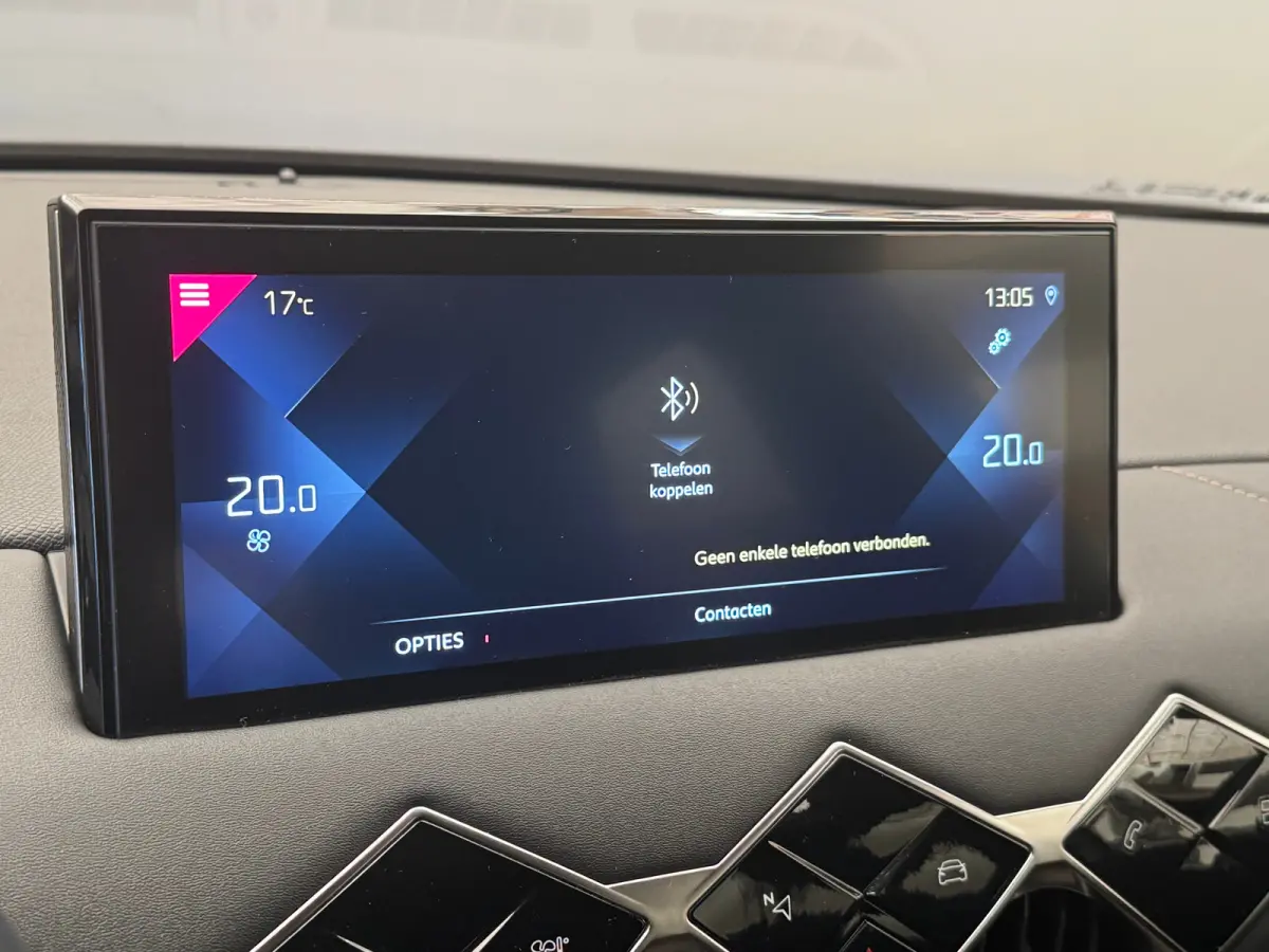 1.2 PureTech Business Camera | Leder\Stof | Navigatie | Clima | Carplay | Parkeersensoren | Cruise | LED | | Achterbank in delen neerklapbaar | Afwijkende dakkleur | Bestuurdersairbag