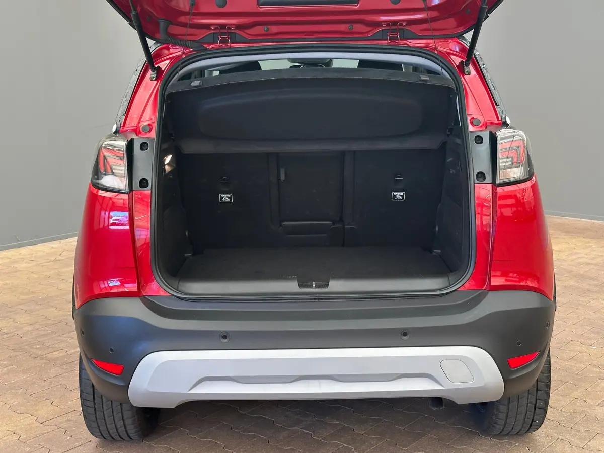 1.2 TURBO 110PK ULTIMATE Camera | Alcantara | Dode Hoek | Clima | Navigatie | 17 LMV | Keyless | Carplay | Cruise | LED | Getint glas | | Achteruitrijcamera | Afwijkende dakkleur | Apple Car
