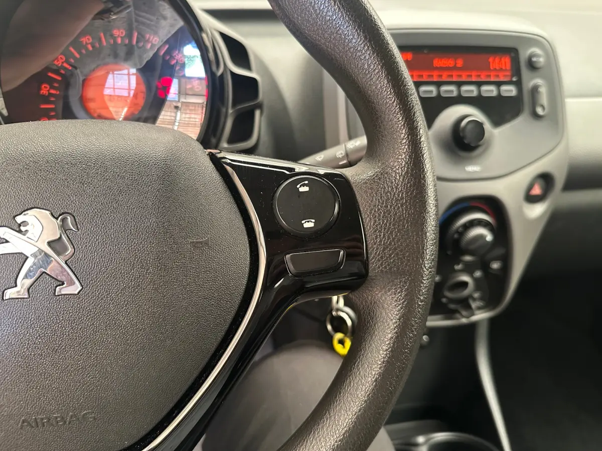 1.0 e-VTi Active 2022! | 5-Deurs | Airco | Bluetooth | Elek. Ramen | LED Dagrij | Airco | Bluetooth telefoonvoorbereiding | Centrale deurvergrendeling met afstandsbediening