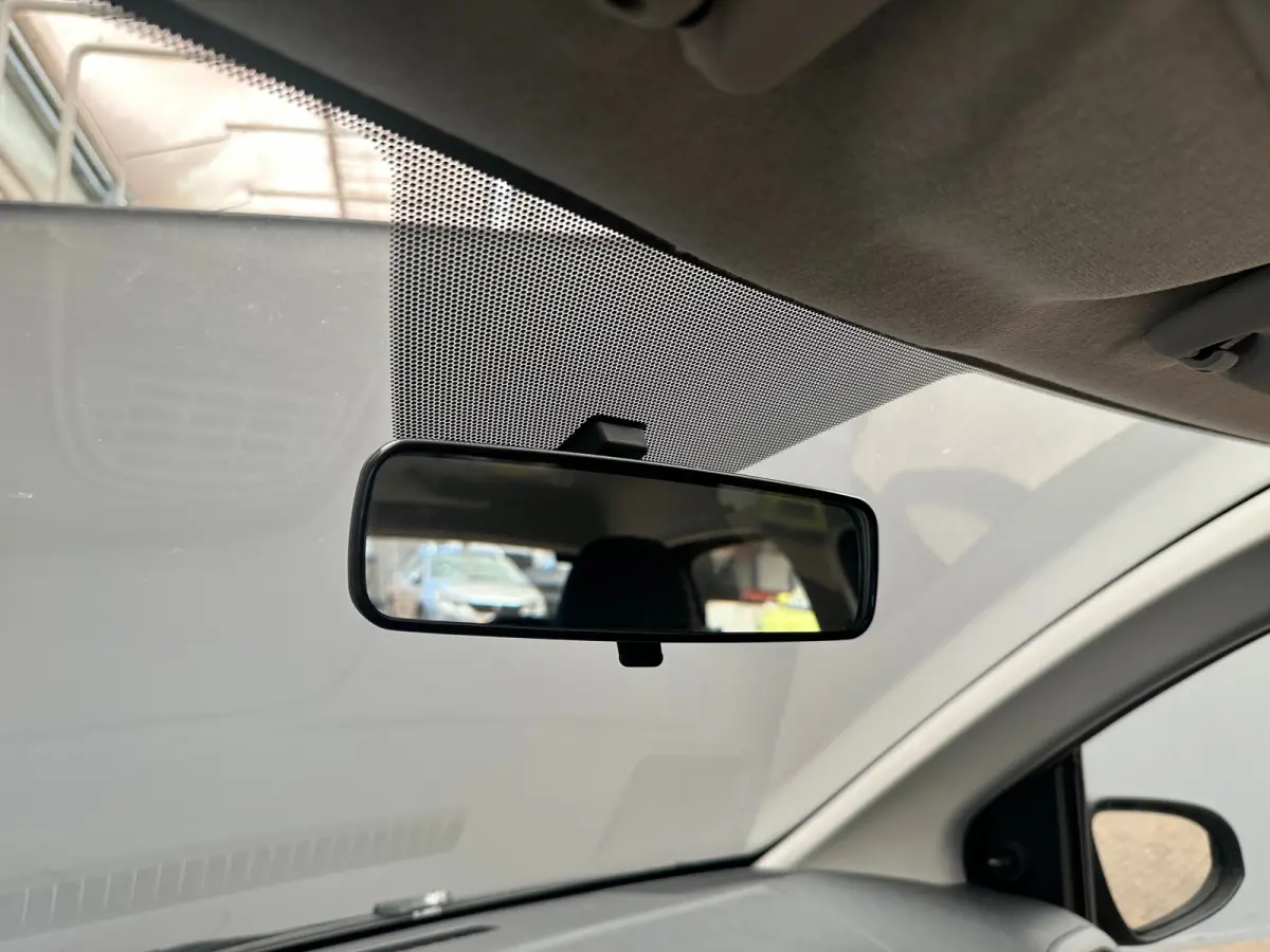 1.0 e-VTi Active 2022! | 5-Deurs | Airco | Bluetooth | Elek. Ramen | LED Dagrij | Airco | Bluetooth telefoonvoorbereiding | Centrale deurvergrendeling met afstandsbediening