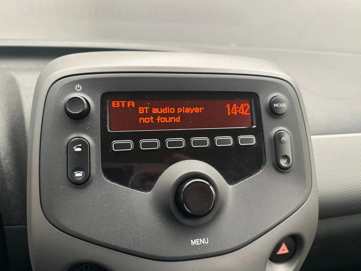 1.0 e-VTi Active 2022! | 5-Deurs | Airco | Bluetooth | Elek. Ramen | LED Dagrij | Airco | Bluetooth telefoonvoorbereiding | Centrale deurvergrendeling met afstandsbediening