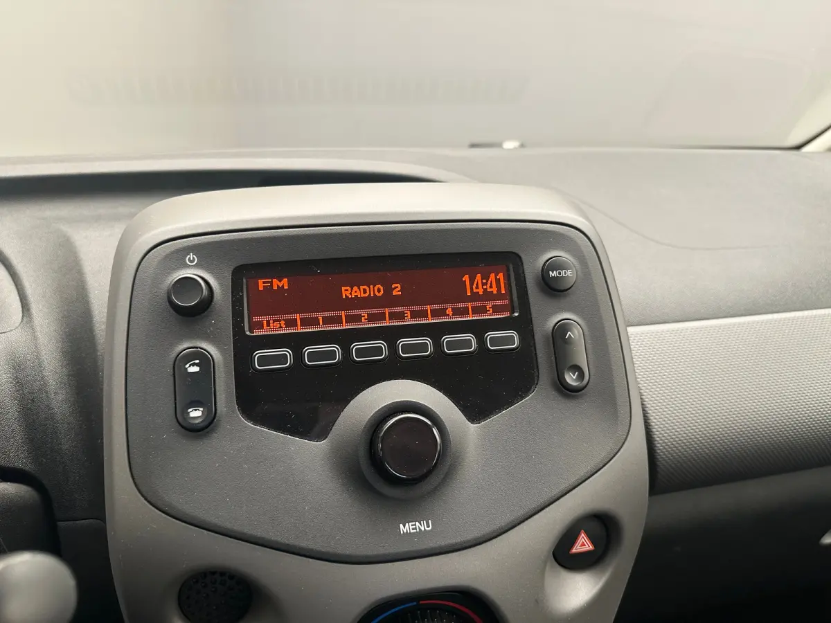 1.0 e-VTi Active 2022! | 5-Deurs | Airco | Bluetooth | Elek. Ramen | LED Dagrij | Airco | Bluetooth telefoonvoorbereiding | Centrale deurvergrendeling met afstandsbediening