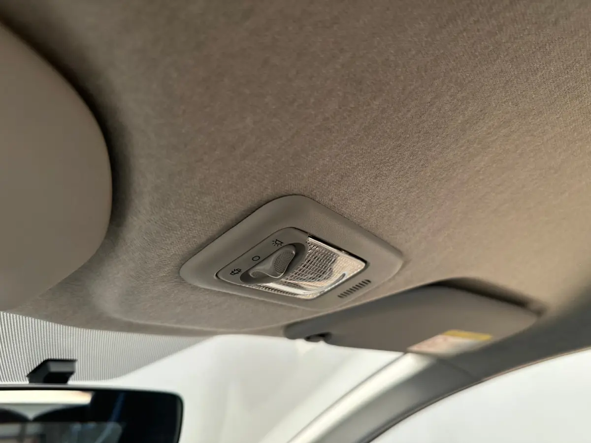 1.0 e-VTi Active 2022! | 5-Deurs | Airco | Bluetooth | Elek. Ramen | LED Dagrij | Airco | Bluetooth telefoonvoorbereiding | Centrale deurvergrendeling met afstandsbediening