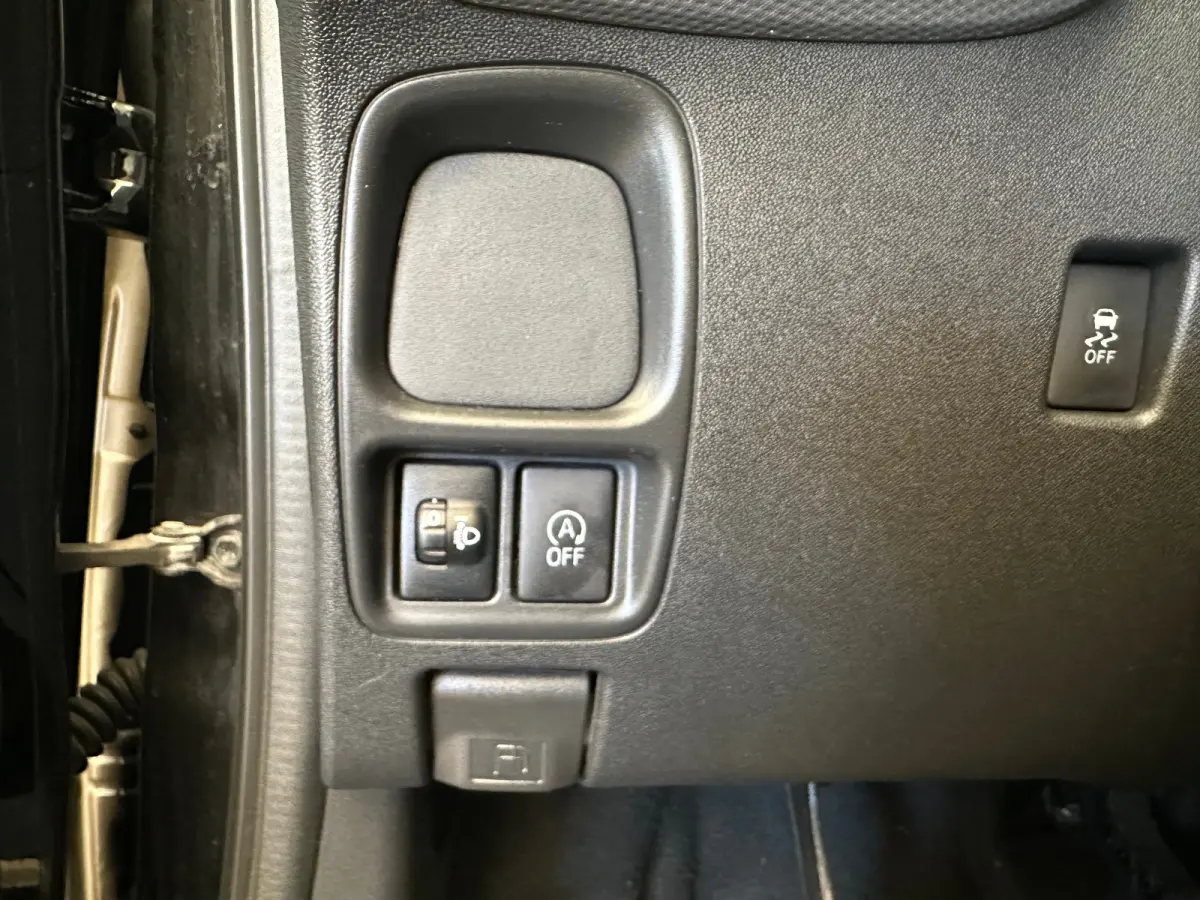 1.0 e-VTi Active 2022! | 5-Deurs | Airco | Bluetooth | Elek. Ramen | LED Dagrij | Airco | Bluetooth telefoonvoorbereiding | Centrale deurvergrendeling met afstandsbediening